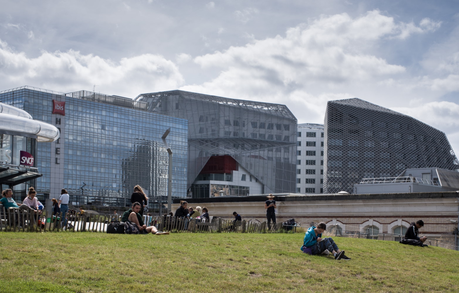 Eurorennes_Identity_gare.jpg