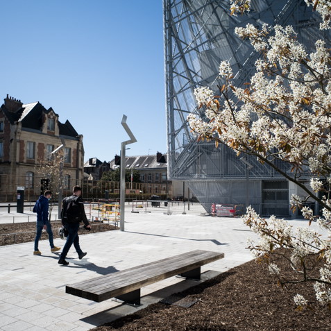 Août 2021 - Parvis sud de la gare - Travaux de voirie 